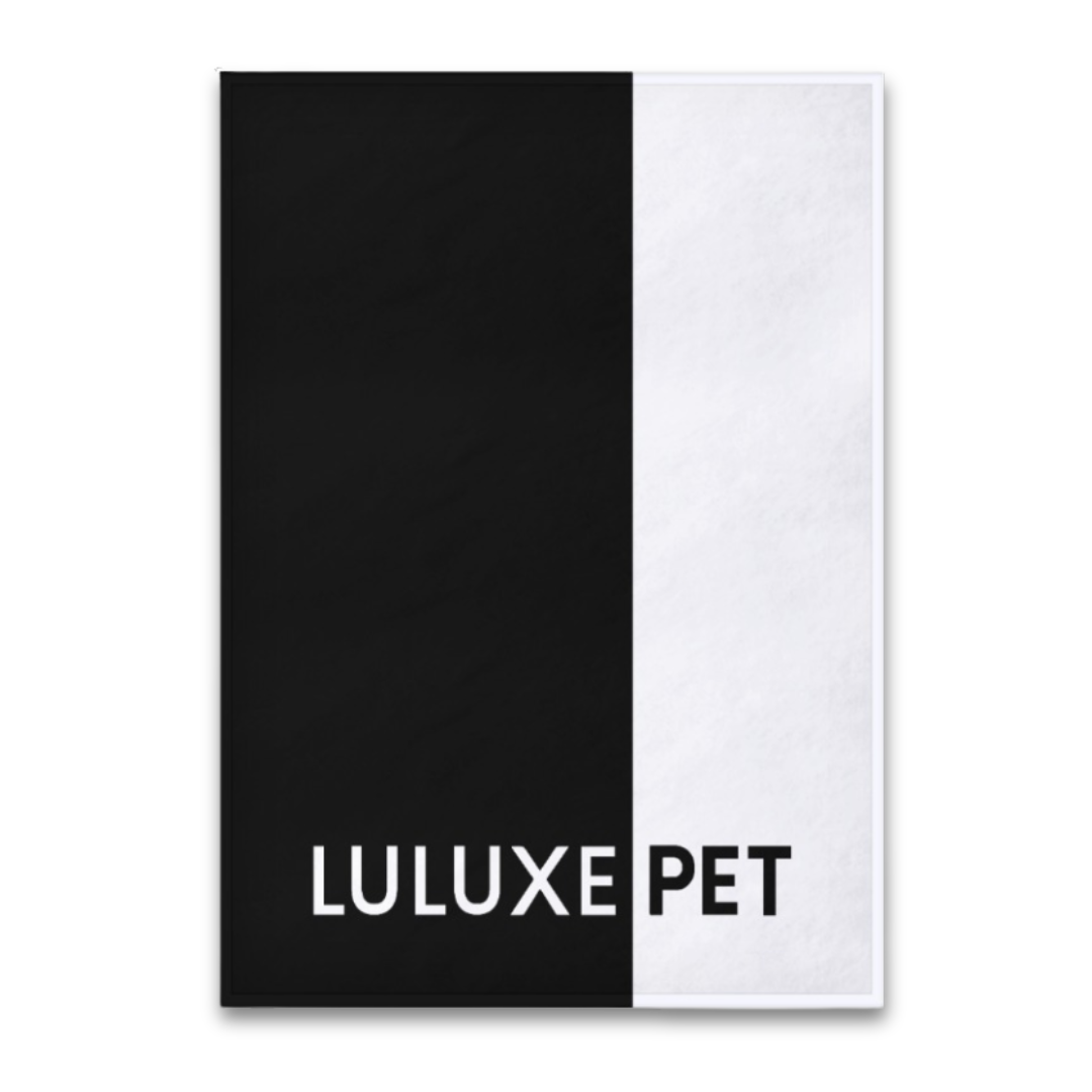 Athleisure Essentials Pet Blanket Black + White