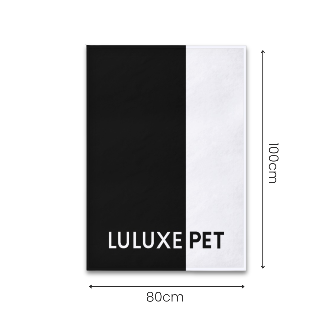 Athleisure Essentials Pet Blanket Black + White