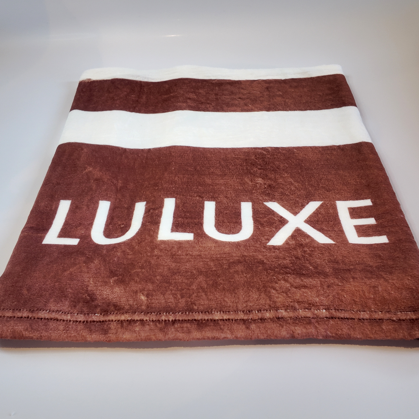 Athleisure Essentials Pet Blanket Bronzed Brown