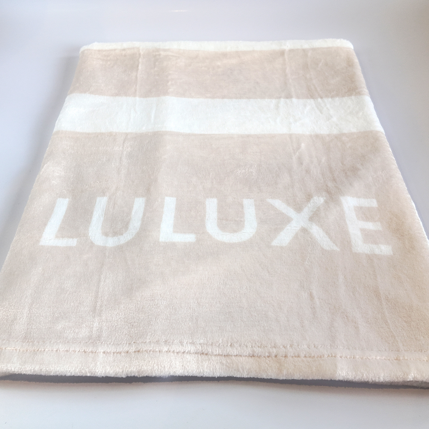Athleisure Essentials Pet Blanket Creamy Beige