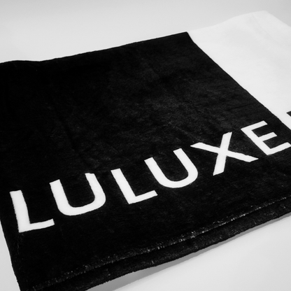 Athleisure Essentials Pet Blanket Black + White